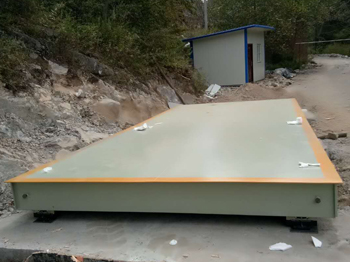 河南奧龍實業(yè)3x7m SCS-100噸電子地磅施工案例